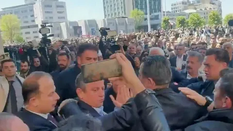 CHP Lideri Özgür Özel’e Saldırı: Şok Eden İsim