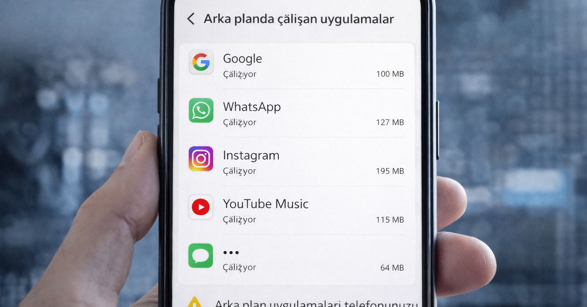 Arka planda çalışan uygulamaları gösteren ve telefonun yavaşlamasına neden olabilecek açık uygulama listesi ekranı